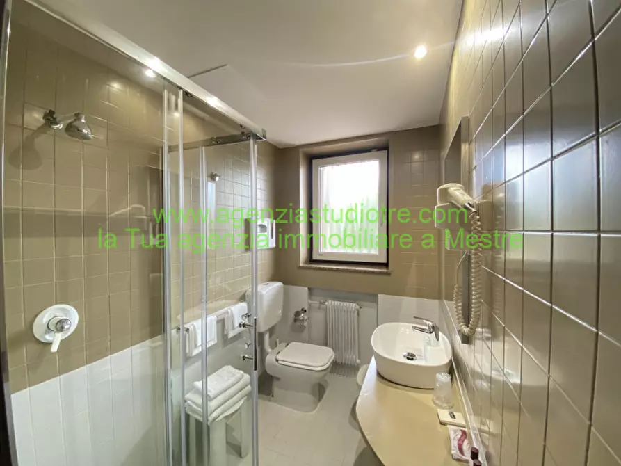 Immagine 44 di Hotel in vendita  in via Adige a Quarto D'altino