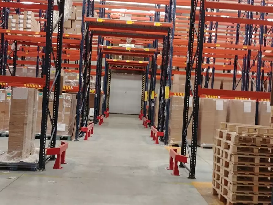 Immagine 22 di Capannone industriale in affitto  in VIA GRANDI A. a Settala