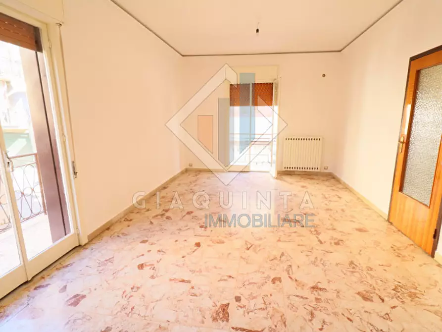 Immagine 2 di Appartamento in vendita  in via degli orti n.79 a Palagonia