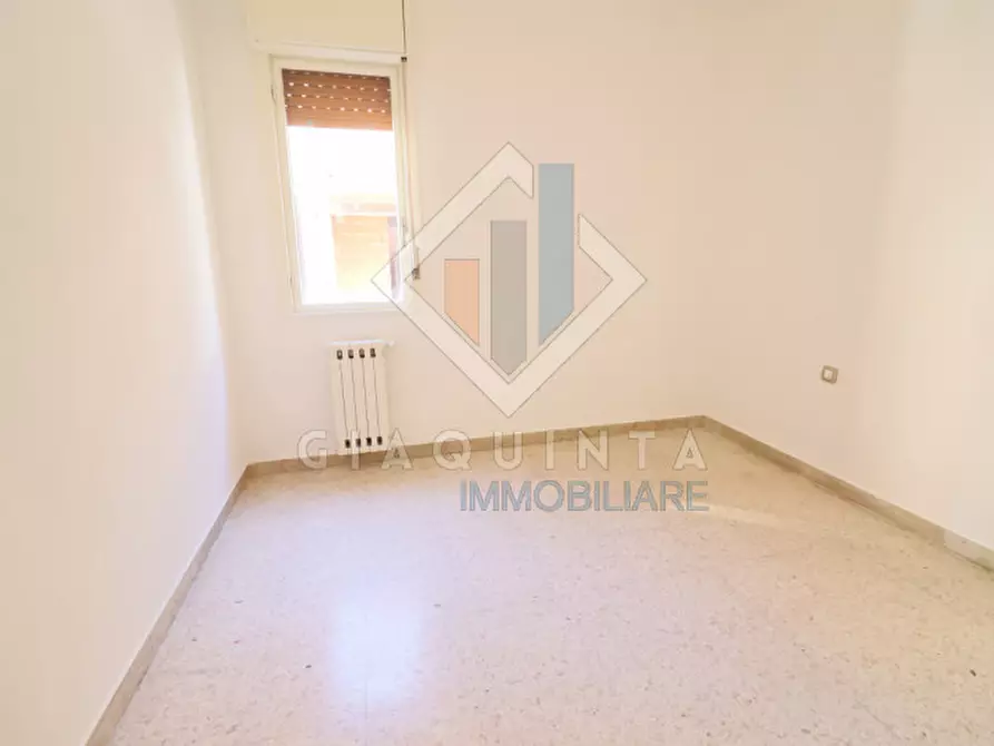 Immagine 4 di Appartamento in vendita  in via degli orti n.79 a Palagonia