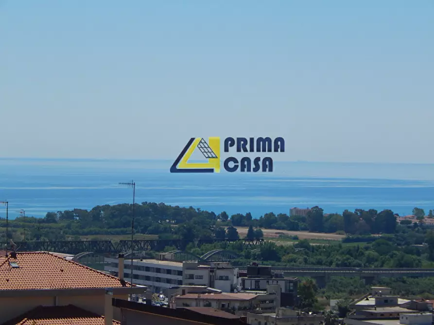 Immagine 1 di Villetta a schiera in vendita  in viale tommaso campanella a Satriano