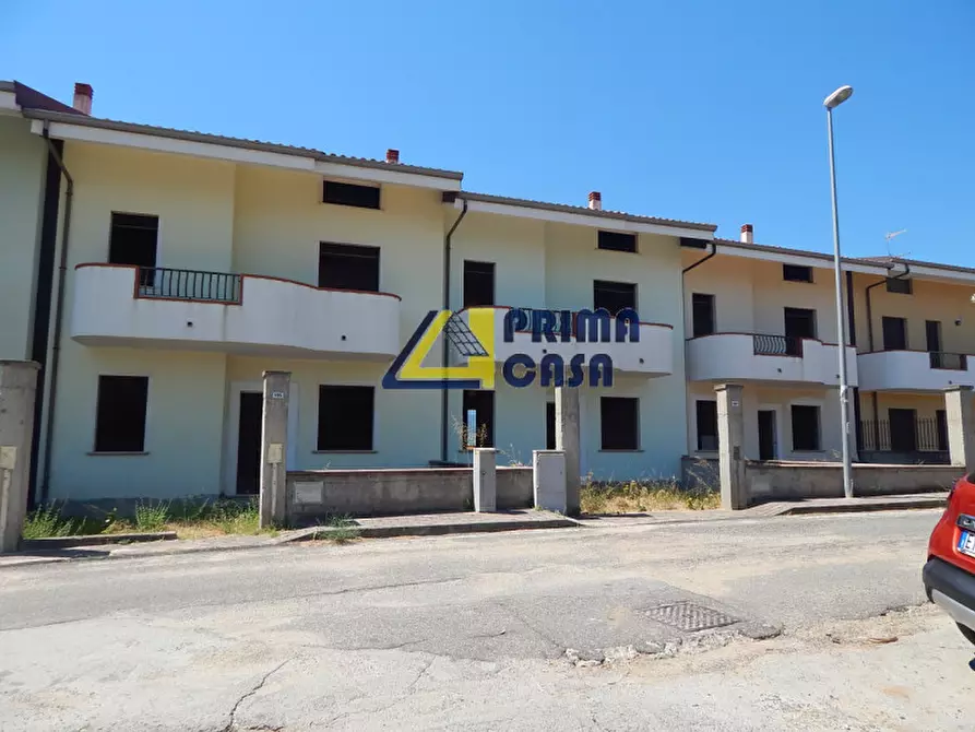 Immagine 15 di Villetta a schiera in vendita  in viale tommaso campanella a Satriano