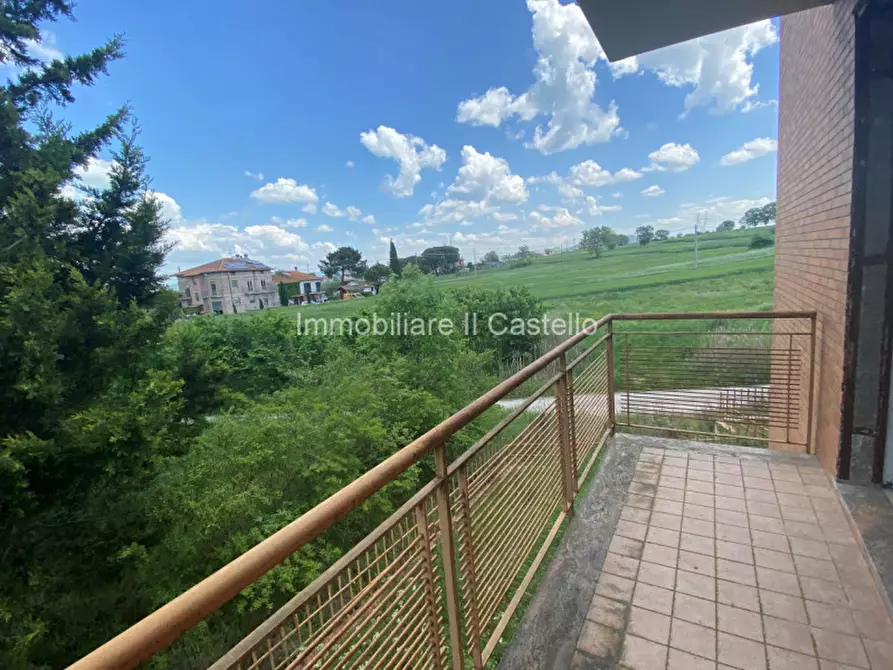 Immagine 10 di Appartamento in vendita  in Via G. Boccaccio a Castiglione Del Lago