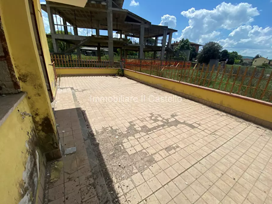 Immagine 12 di Appartamento in vendita  in Via G. Boccaccio a Castiglione Del Lago