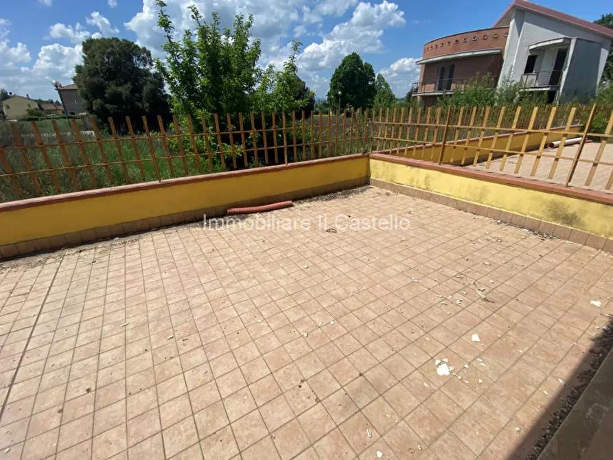 Immagine 13 di Appartamento in vendita  in Via G. Boccaccio a Castiglione Del Lago