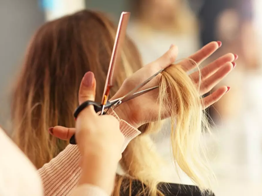 Immagine 5 di Attività commerciale in vendita  in VIA VOLTA a Abano Terme