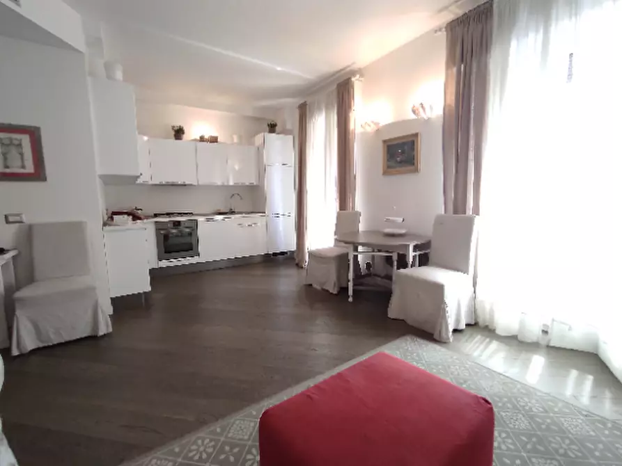 Immagine 3 di Appartamento in affitto  in corso matteotti a Rapallo