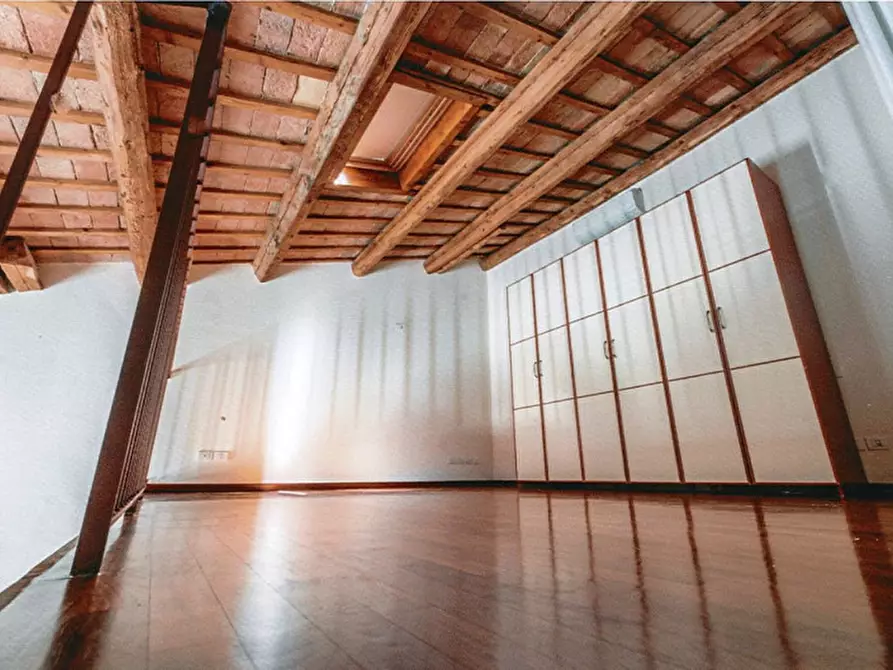 Immagine 14 di Attico in vendita  in piazza del popolo a Cesena