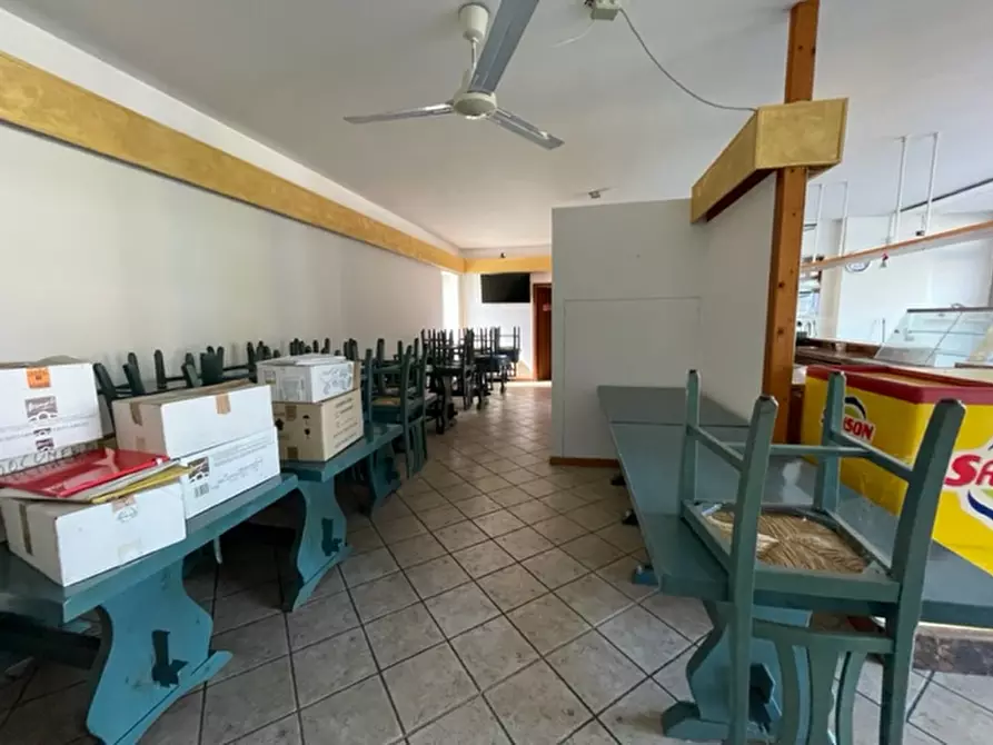 Immagine 4 di Attività commerciale in vendita  a Barbarano Mossano