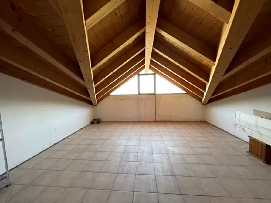 Immagine 7 di Attività commerciale in vendita  a Barbarano Mossano