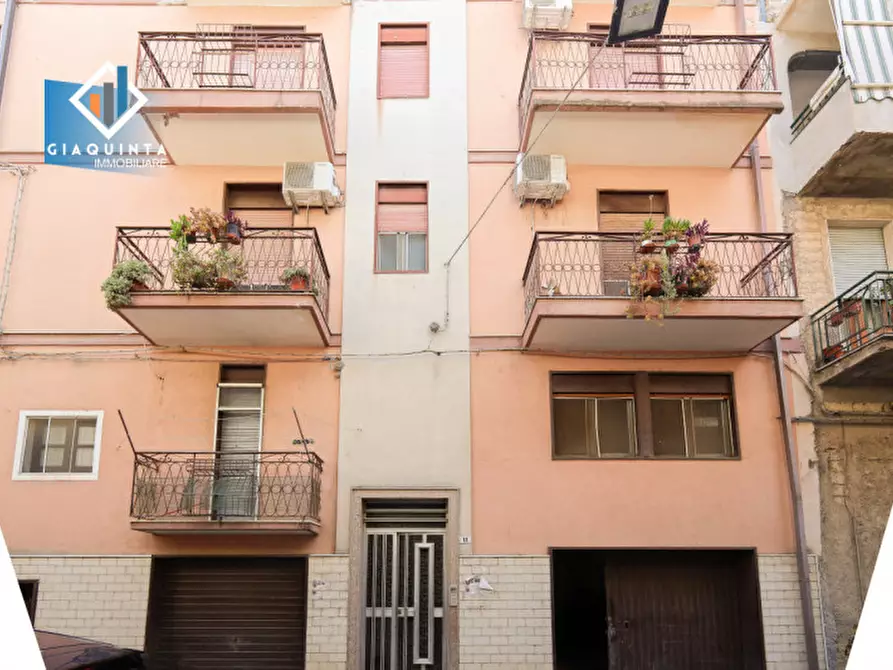 Immagine 1 di Appartamento in vendita  in via dei Giardini n.11 a Palagonia