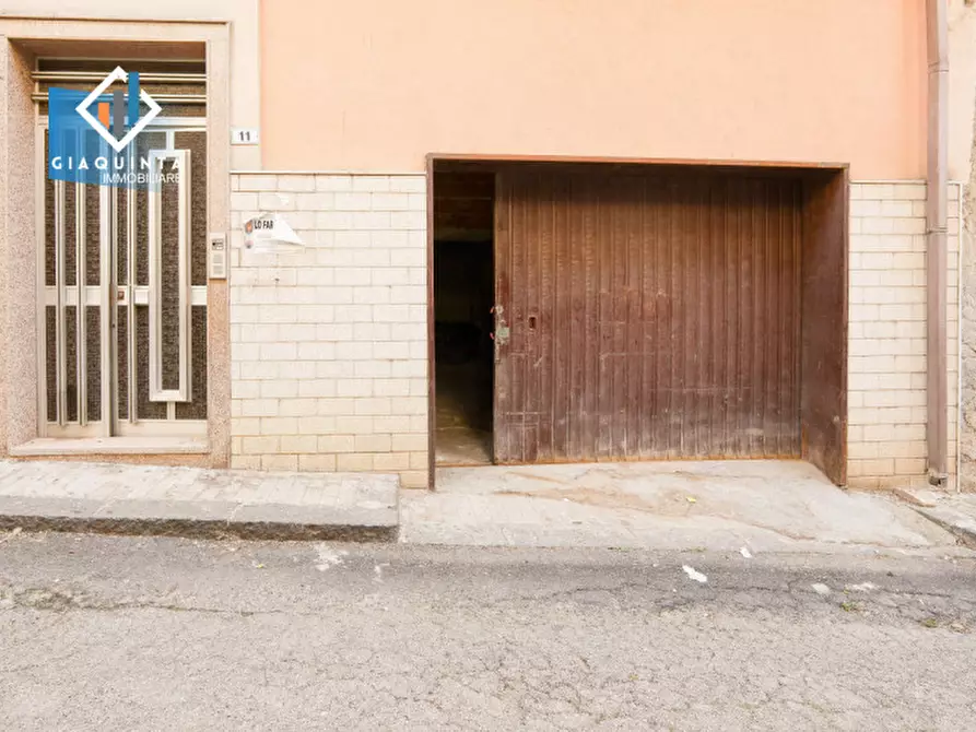 Immagine 16 di Appartamento in vendita  in via dei Giardini n.11 a Palagonia