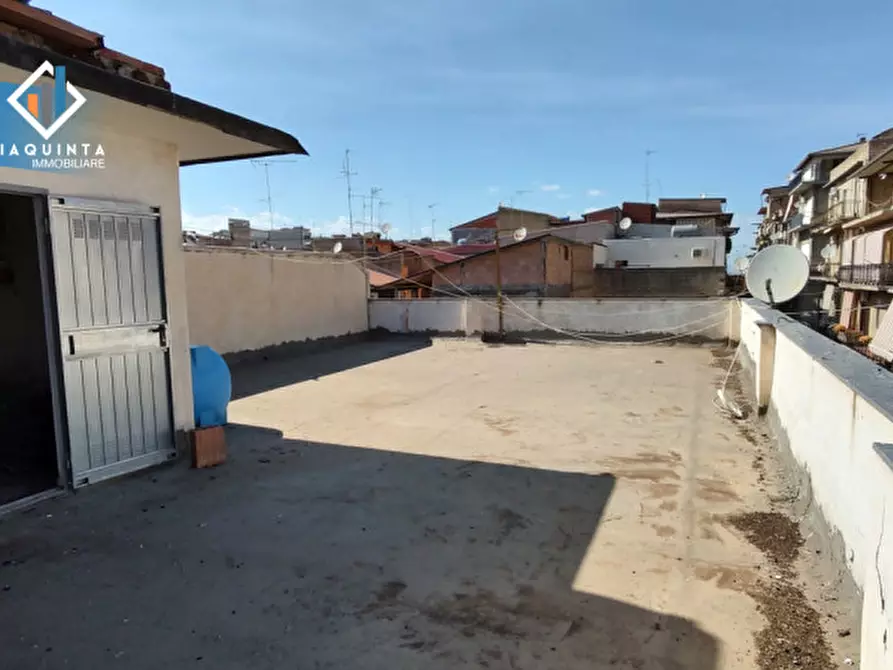 Immagine 19 di Appartamento in vendita  in via dei Giardini n.11 a Palagonia