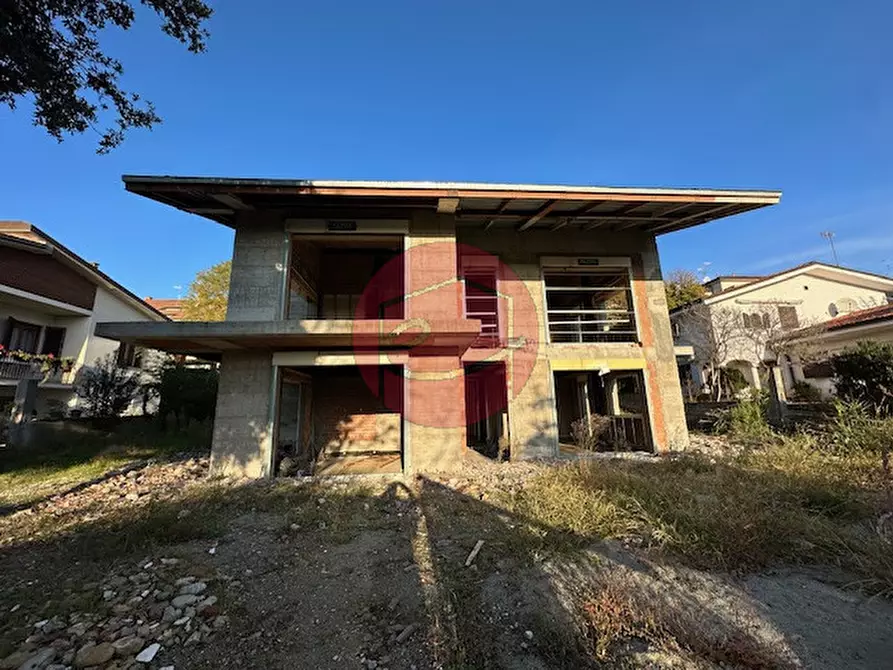 Immagine 30 di Villa in vendita  in via Verga a Santarcangelo Di Romagna