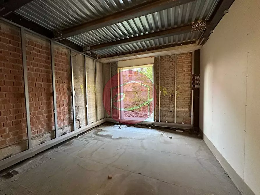 Immagine 35 di Villa in vendita  in via Verga a Santarcangelo Di Romagna