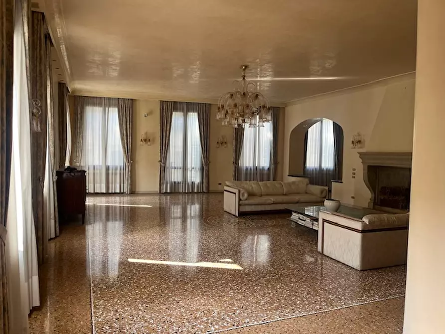 Immagine 4 di Appartamento in vendita  in Piazza Duomo a Padova