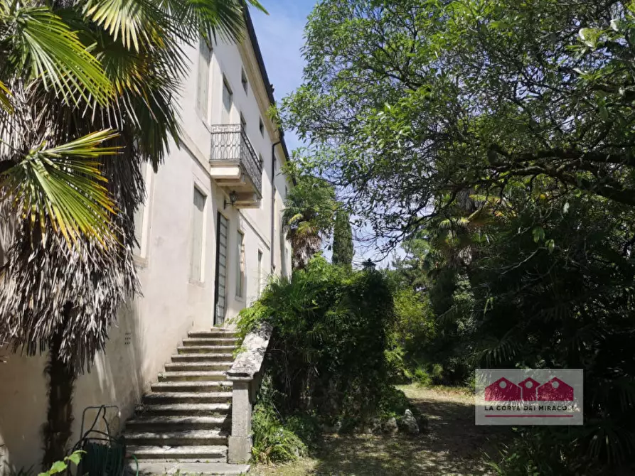 Immagine 3 di Villa in vendita  in Strada della Commenda a Vicenza