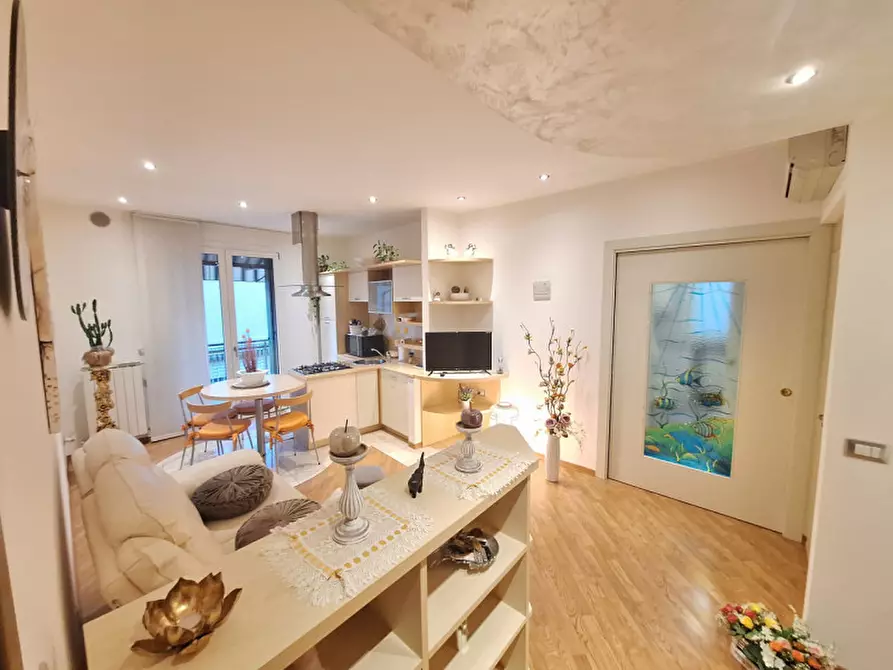 Immagine 1 di Appartamento in vendita  in Via Primo Sartori a Mirano