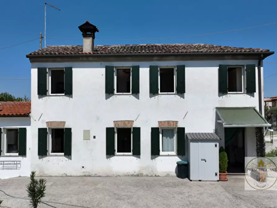 Immagine 1 di Casa indipendente in vendita  in via principe umberto a Este