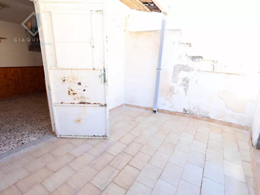 Immagine 12 di Casa indipendente in vendita  in via Dandolo n.02 a Palagonia