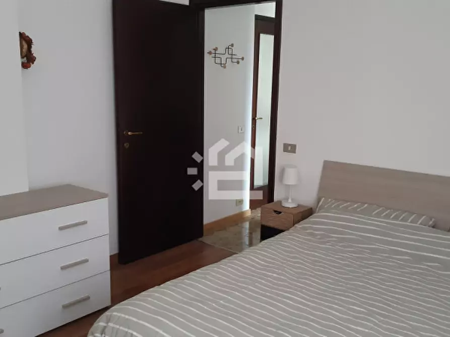 Immagine 14 di Appartamento in affitto  in via ronciglio a Gardone Riviera