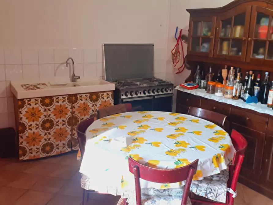 Immagine 25 di Rustico / casale in vendita  a Montopoli In Val D'arno