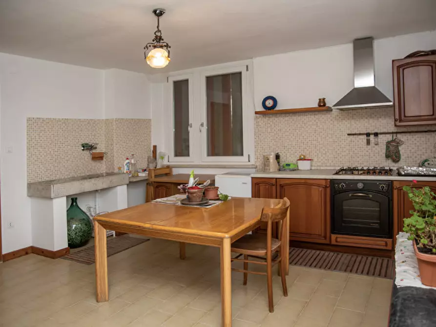 Immagine 11 di Casa bifamiliare in vendita  in via antonio della torre a Mezzane Di Sotto