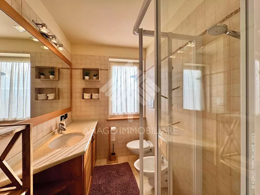 Immagine 25 di Appartamento in vendita  in Via Ekke a Roana