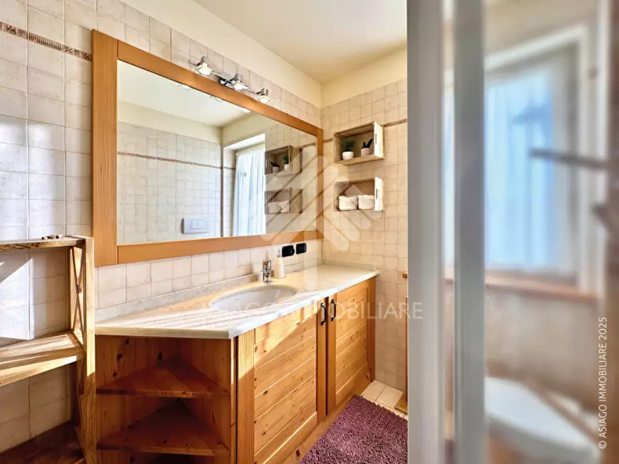 Immagine 26 di Appartamento in vendita  in Via Ekke a Roana