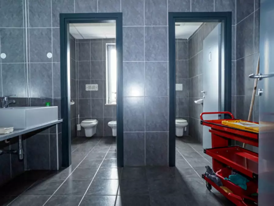 Immagine 10 di Ufficio in affitto  in Via dell'artigianato a Verona