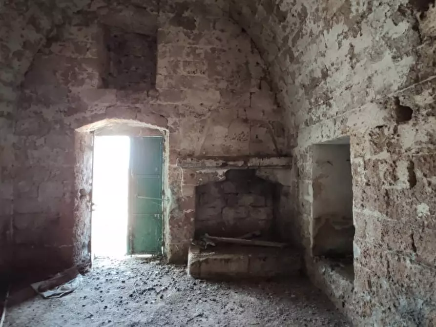 Immagine 7 di Villa in vendita  a Alezio