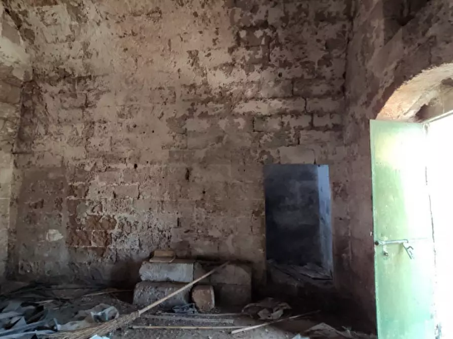 Immagine 8 di Villa in vendita  a Alezio