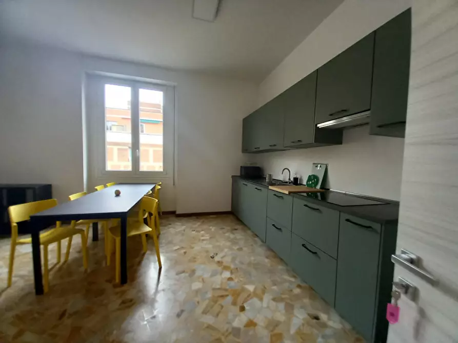 Immagine 7 di Camera in affitto  in VIA UGO BASSI a Bologna