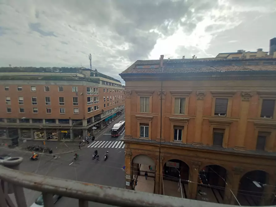 Immagine 17 di Camera in affitto  in VIA UGO BASSI a Bologna