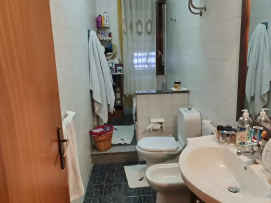 Immagine 10 di Appartamento in vendita  in via Virgilio n.35 a Palagonia