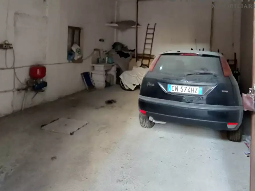 Immagine 15 di Appartamento in vendita  in via Virgilio n.35 a Palagonia