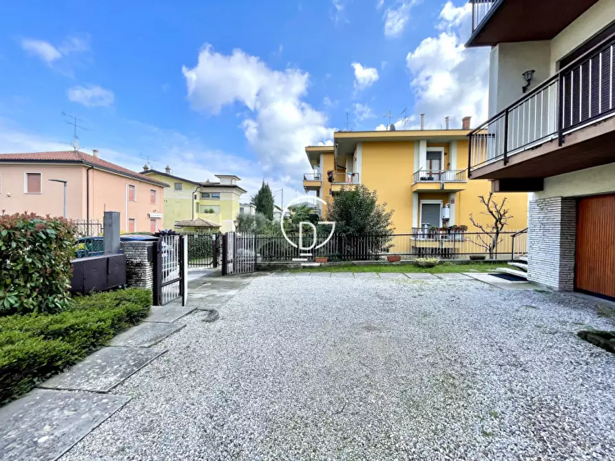 Immagine 30 di Casa bifamiliare in vendita  in viale cavour a Desenzano Del Garda