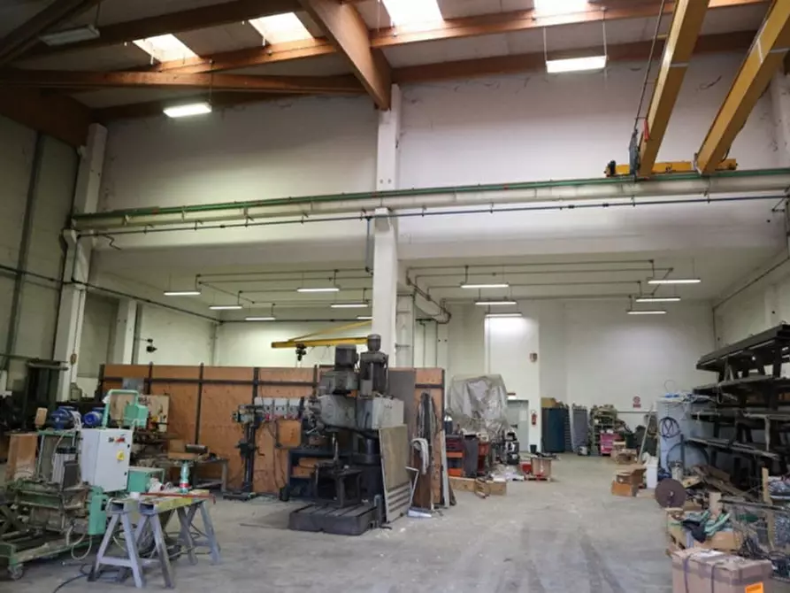 Immagine 14 di Capannone industriale in vendita  in via Torgianese, N. 42 a Bettona