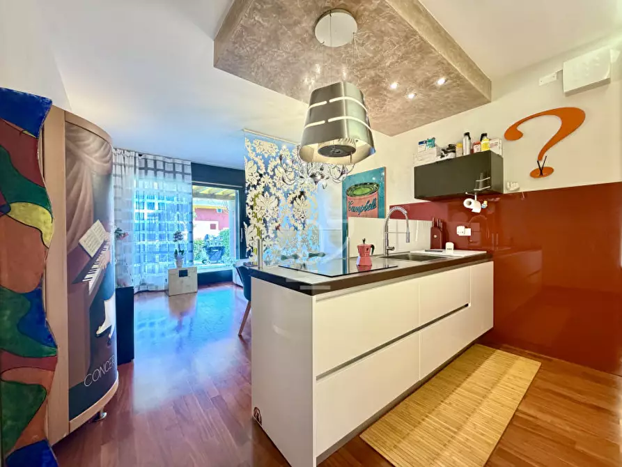 Immagine 5 di Appartamento in vendita  in Via Daniele Comboni a Desenzano Del Garda