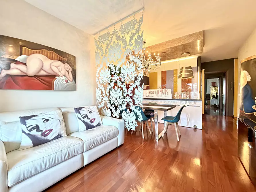 Immagine 6 di Appartamento in vendita  in Via Daniele Comboni a Desenzano Del Garda