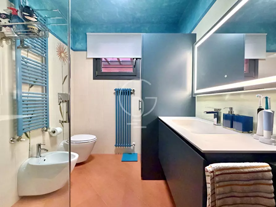 Immagine 19 di Appartamento in vendita  in Via Daniele Comboni a Desenzano Del Garda