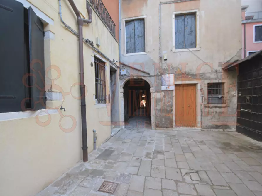 Immagine 5 di Magazzino in affitto  in cannareggio  s. apostoli a Venezia