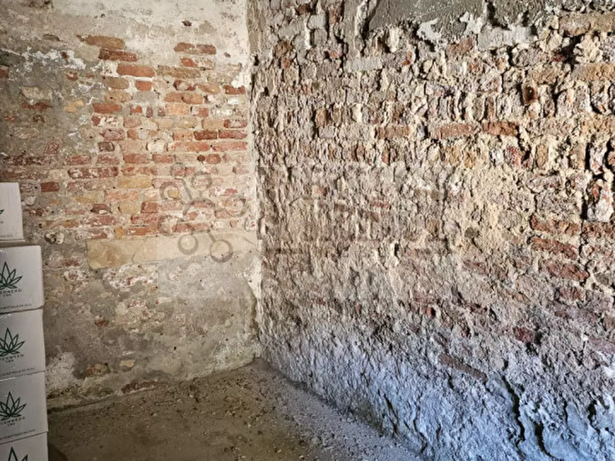 Immagine 8 di Magazzino in affitto  in cannareggio  s. apostoli a Venezia