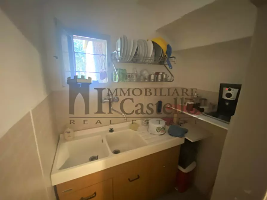 Immagine 9 di Appartamento in vendita  in Via Frattavecchia a Castiglione Del Lago