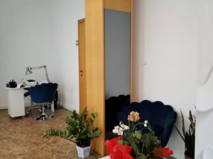 Immagine 15 di Negozio in affitto  in via Trieste 8 a Gonars