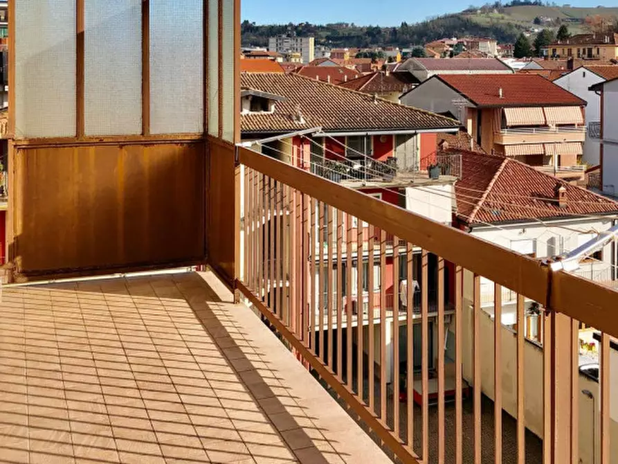 Immagine 13 di Appartamento in vendita  in corso piave 49 a Alba