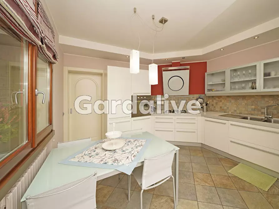 Immagine 5 di Villa in vendita  in Via Pulciano a Toscolano-Maderno