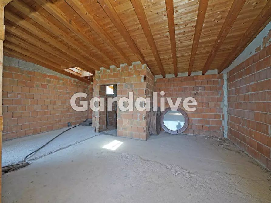 Immagine 9 di Villa in vendita  in Via Folino Cabiana a Toscolano-Maderno