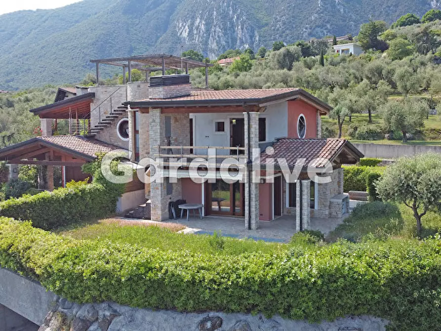Immagine 2 di Appartamento in vendita  in Via Folino Cabiana a Toscolano-Maderno