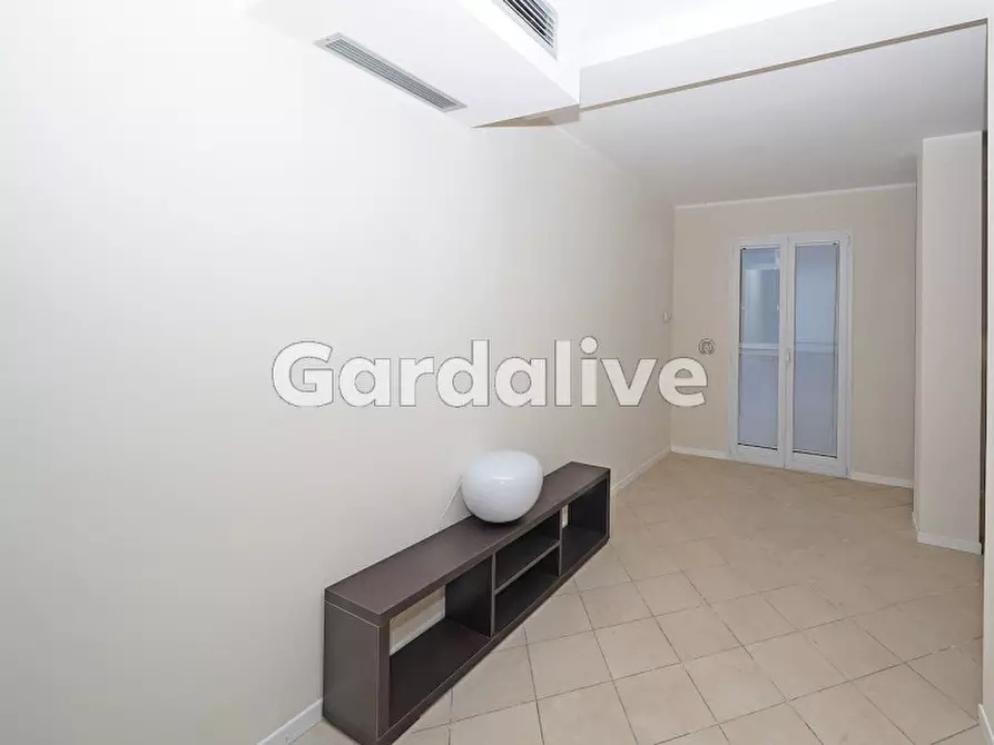 Immagine 9 di Appartamento in vendita  in Via Folino Cabiana a Toscolano-Maderno